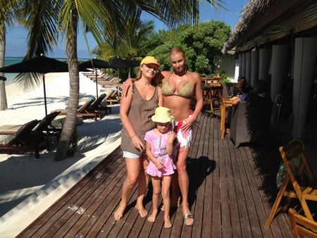 Волочкова показала грудь и рассказала, как отдыхает на Мальдивах (фото)