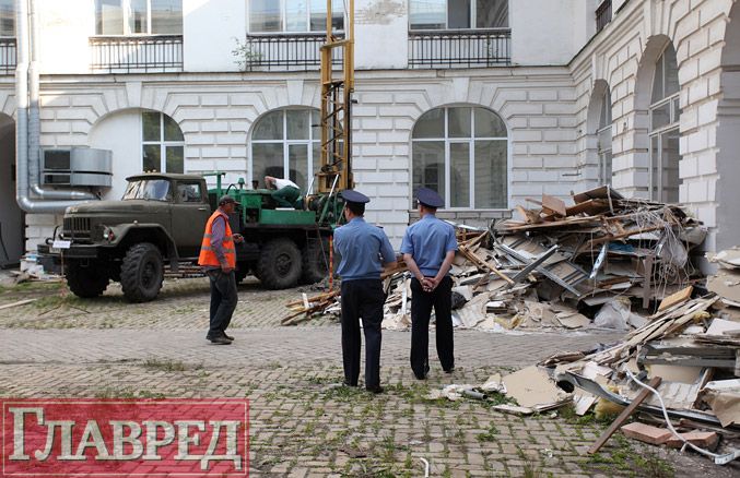 Как в Киеве Гостиный двор защищали Как в Киеве Гостиный двор защищали