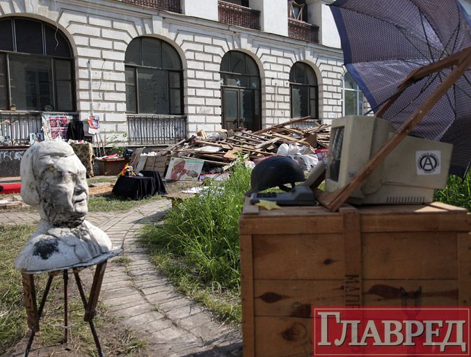 Как в Киеве Гостиный двор защищали Как в Киеве Гостиный двор защищали