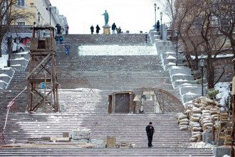 Михалков снимает кино в Одессе: Потемкинскую лестницу "украсили" пулеметами