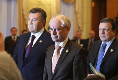 Президент Виктор Янукович, президент Совета ЕС Херман Ван Ромпей, президент Еврокомиссии Жозе Мануэль Баррозу