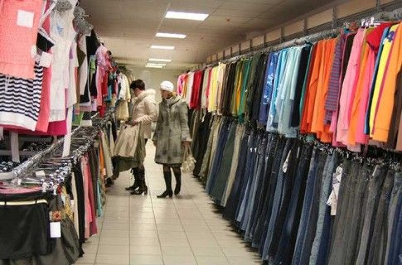 Украинцев лишат секонд-хенда: что известно