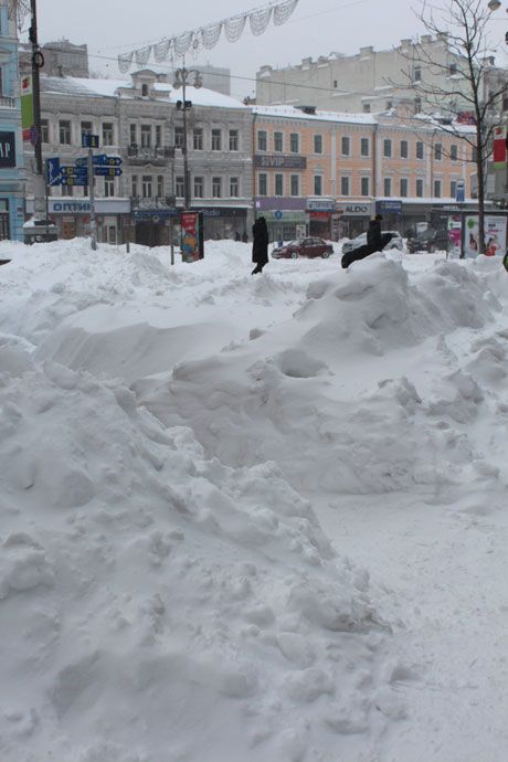 В Киеве по Крещатику ездят на лыжах, а по Андреевскому &ndash; на сноубордах