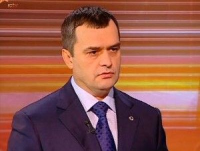 Экс-главу МВД Захарченко подозревают в незаконном аресте секретаря митрополита Владимира