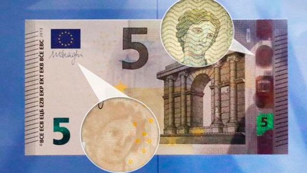 Премьер министр изображенный на 5 евро. 5 Евро купюра. Водяные знаки на банкнотах Европа 2013. Водяной знак 5 евро. 5 Евро банкнота новая.