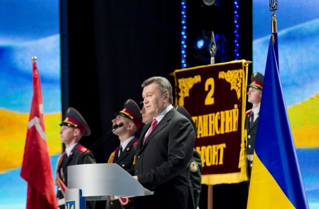 В Киеве ветеранов поздравлял Янукович