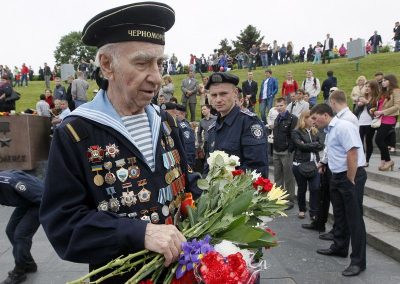 День Победы будут праздновать 75% украинцев