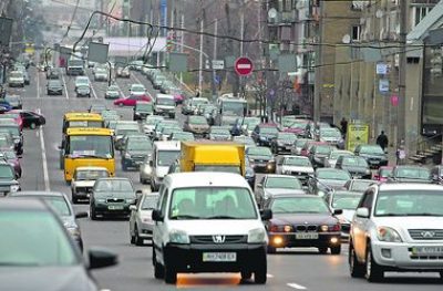 Роскошь передвижения: когда украинцы начнут покупать автомобили?