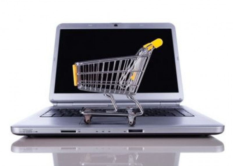 Получите гарантию: Зеленский подписал закон, который защищает права потребителей интернет-магазинов