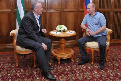 Владимир Путин и Александр Анкваб Владимир Путин и Александр Анкваб