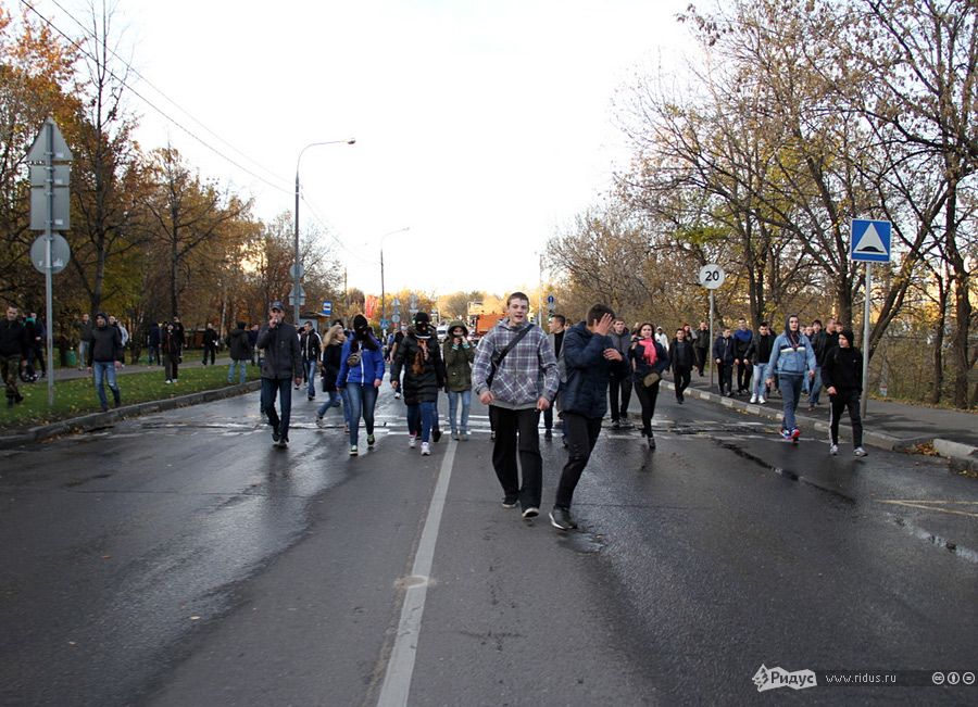 Погромы в Москве: многотысячная толпа мстит за убитого россиянина, опубликованы фото и видео