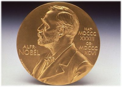 Нобелевскую премию по физике присудили Джеймсу Пиблсу, Дидье Кело и Мишелю Майору - Нобелевская премия Нобелевскую премию по физике присудили Джеймсу Пиблсу, Дидье Кело и Мишелю Майору - Нобелевская премия