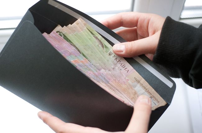 В Украине снизились реальные доходы В Украине снизились реальные доходы