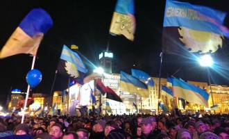 Украина вышла на Евромайдан: главные подробности