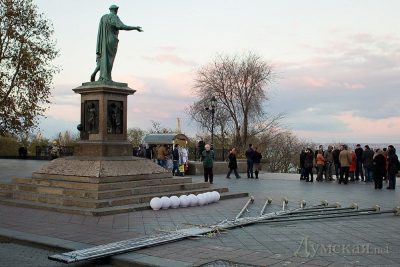 В Одессе власть зовет на митинг в защиту ОГА