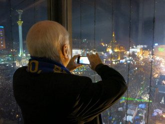 Джон Маккейн на Евромайдане