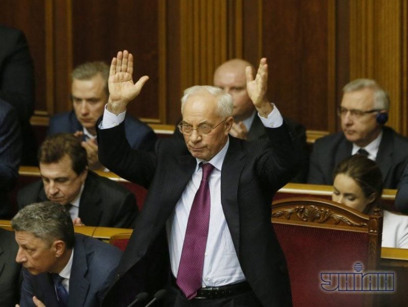 Азаров останется в кресле, а Тимошенко - в заключении. Прогноз-2014 для украинских политиков