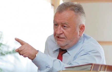 Борис Климчук пока не уходит в отствку Борис Климчук пока не уходит в отствку