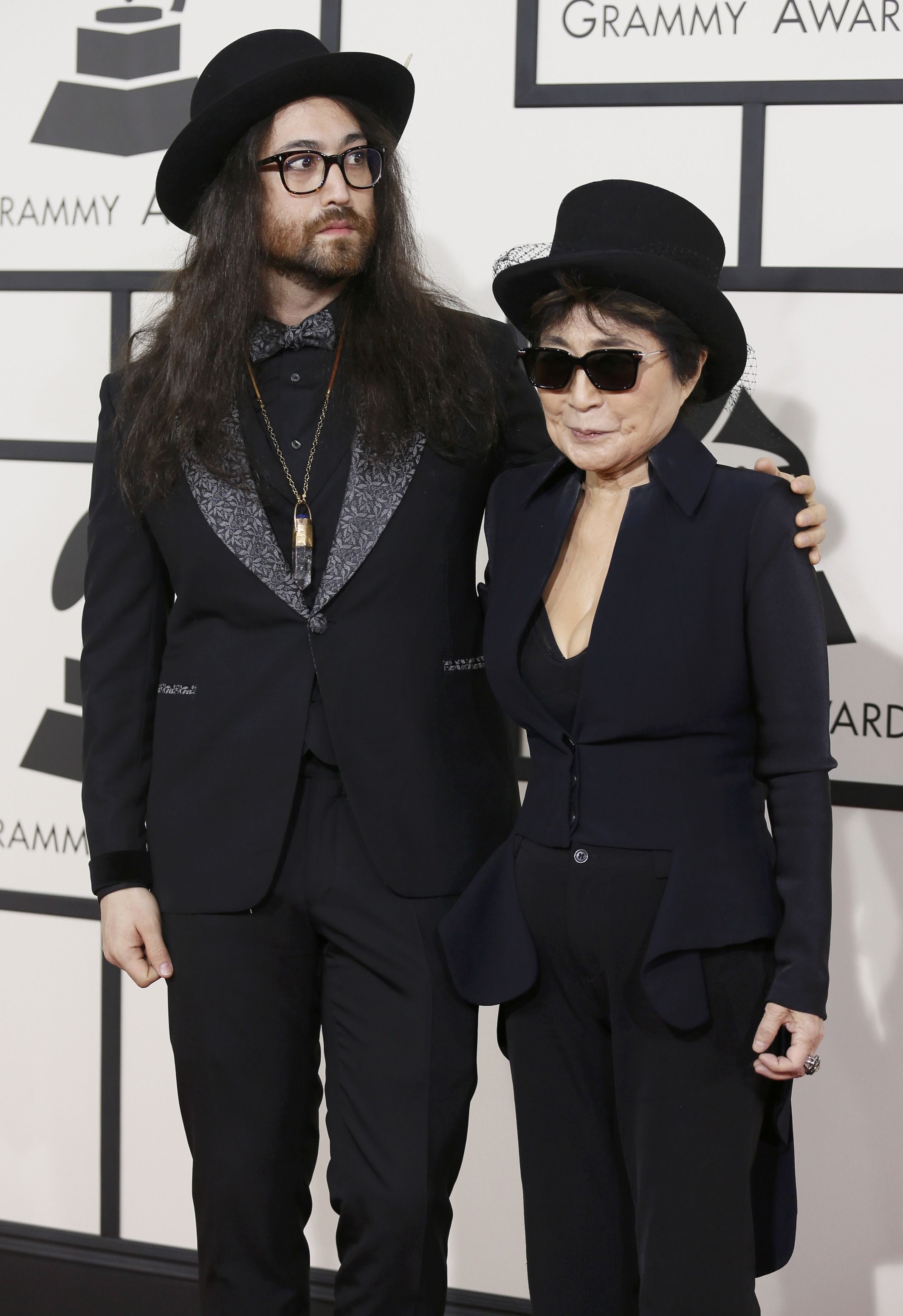 Йоко Оно с сыном