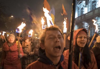 Азаров рассказал, почему ему не нравятся факельные шествия