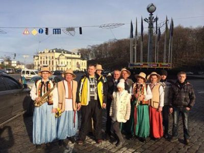 Автомайдан колядовал под Лукьяновским СИЗО, где сидят трое активистов