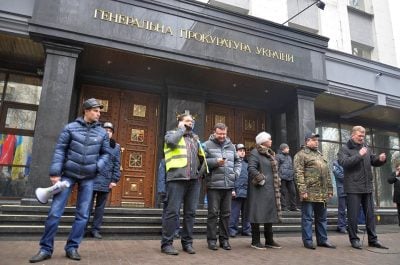 Пшонка встретился с участниками пикетирования Генпрокуратуры