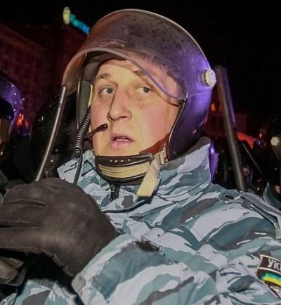 Активисты Автомайдана поехали на Житомирщину пикетировать дом командира "Беркута"