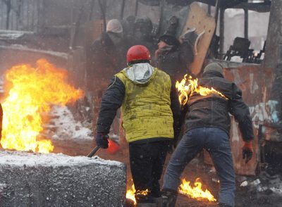 Противостояние на Грушевского утром в среду Противостояние на Грушевского утром в среду