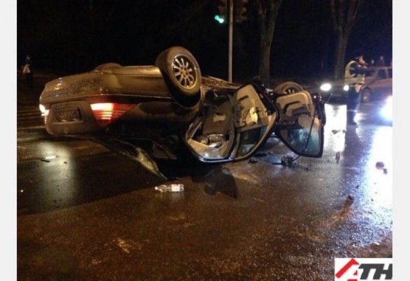 ДТП в Харькове: столкнулись Mercedes и авто ГАИ, опубликованы фото и видео