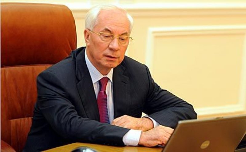 Азаров дал правительству два месяца на подготовку переговоров с Евросоюзом