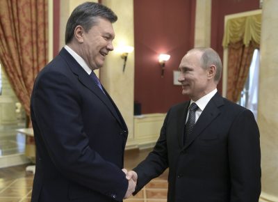 Янукович просит Путина о защите Янукович просит Путина о защите