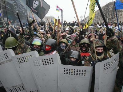 Конфликт вокруг баррикады и шествие активистов Майдана в Киеве: опубликованы фото и видео