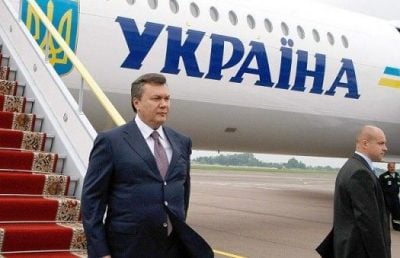 Виктор Янукович улетел из Киева Виктор Янукович улетел из Киева