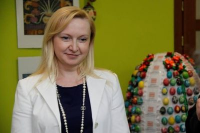 Прокуратура отбирает детский санаторий у любовницы Януковича