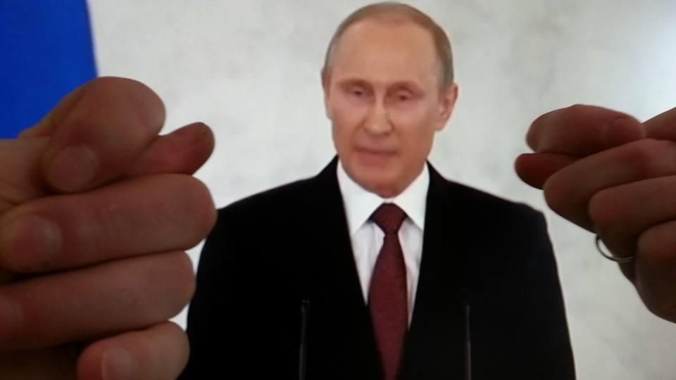 Фотожабы на заявление Путина о Крыме: плачущий Бендер и дуля в телевизор - Жизнь - Главред