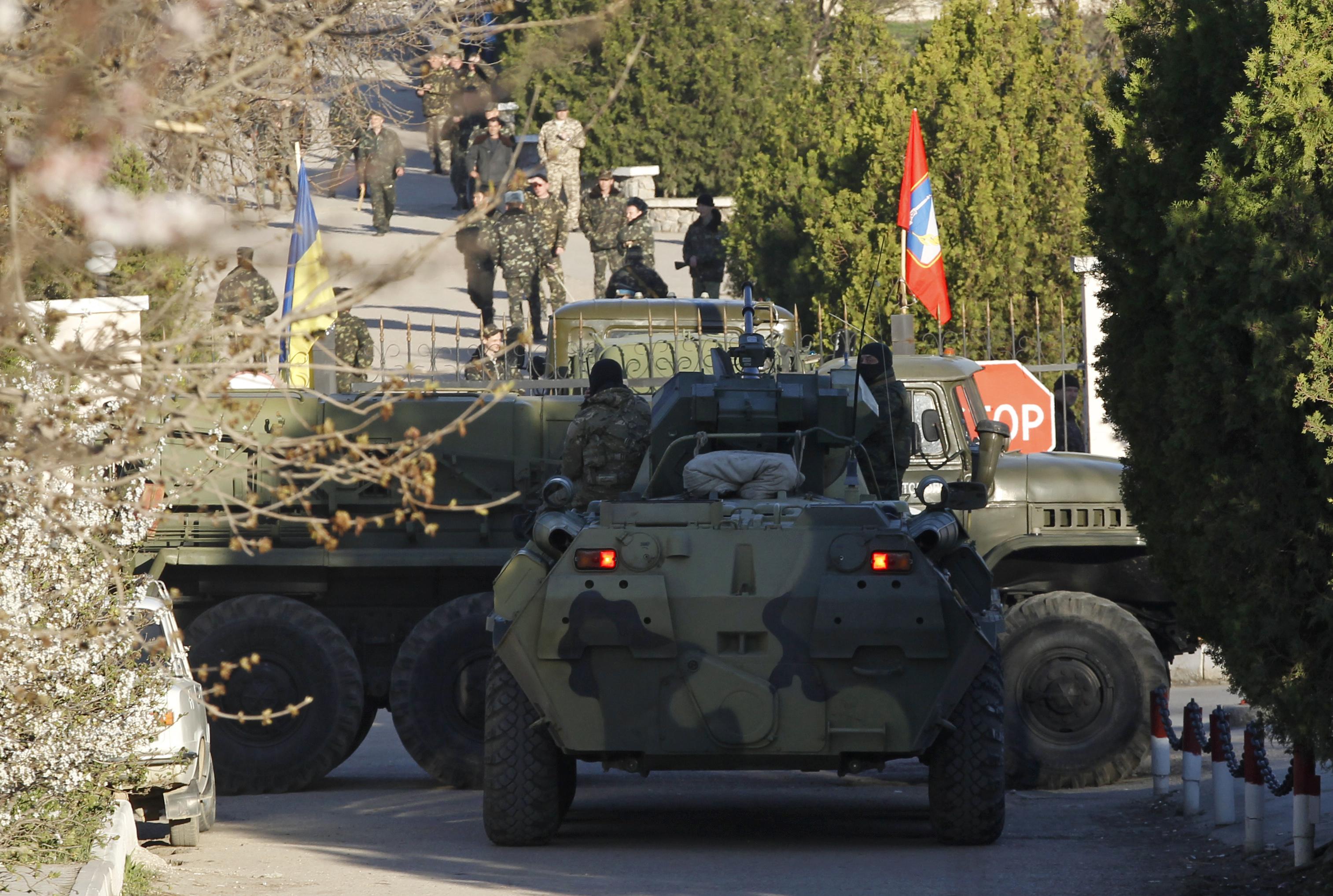 Российские войска в крыму 2014. Захват Крыма 2014 Бельбек 2014. Штурм Бельбека 2014. Штурм в Крыму 2014.