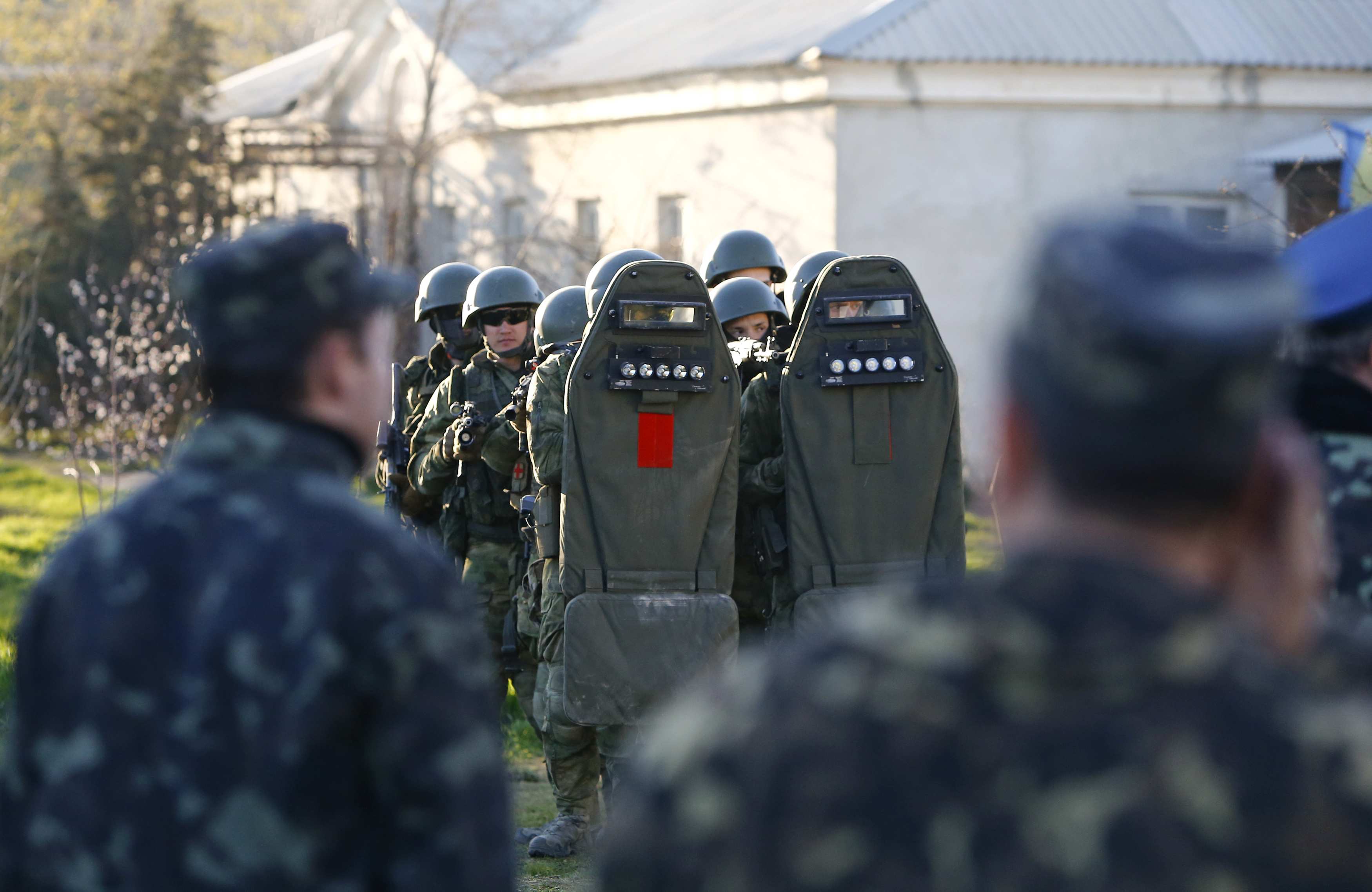 Российские войска в крыму 2014. Захват Крыма 2014 Бельбек 2014. Вежливые люди Бельбек.