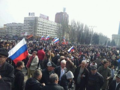 Митинг в Донецке, 15 марта Митинг в Донецке, 15 марта