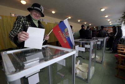 Скандальный референдум: в Крыму заявили, что явка уже 44%