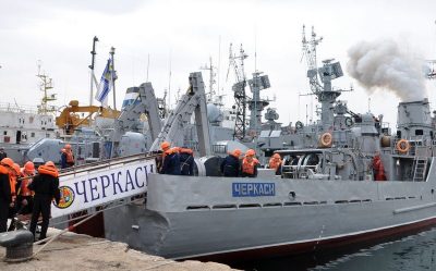 Российские оккупанты захватили украинский тральщик "Черкассы"