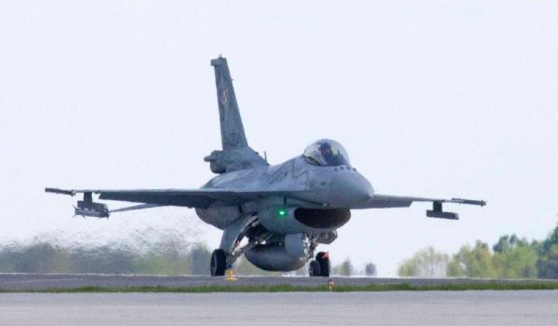 Від корветів до винищувачів: військовий експерт розповів, як США озброять Україну