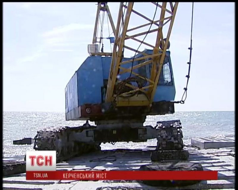 Эксперты о приказе Путина строить мост в Крым: когда это окупится – неизвестно