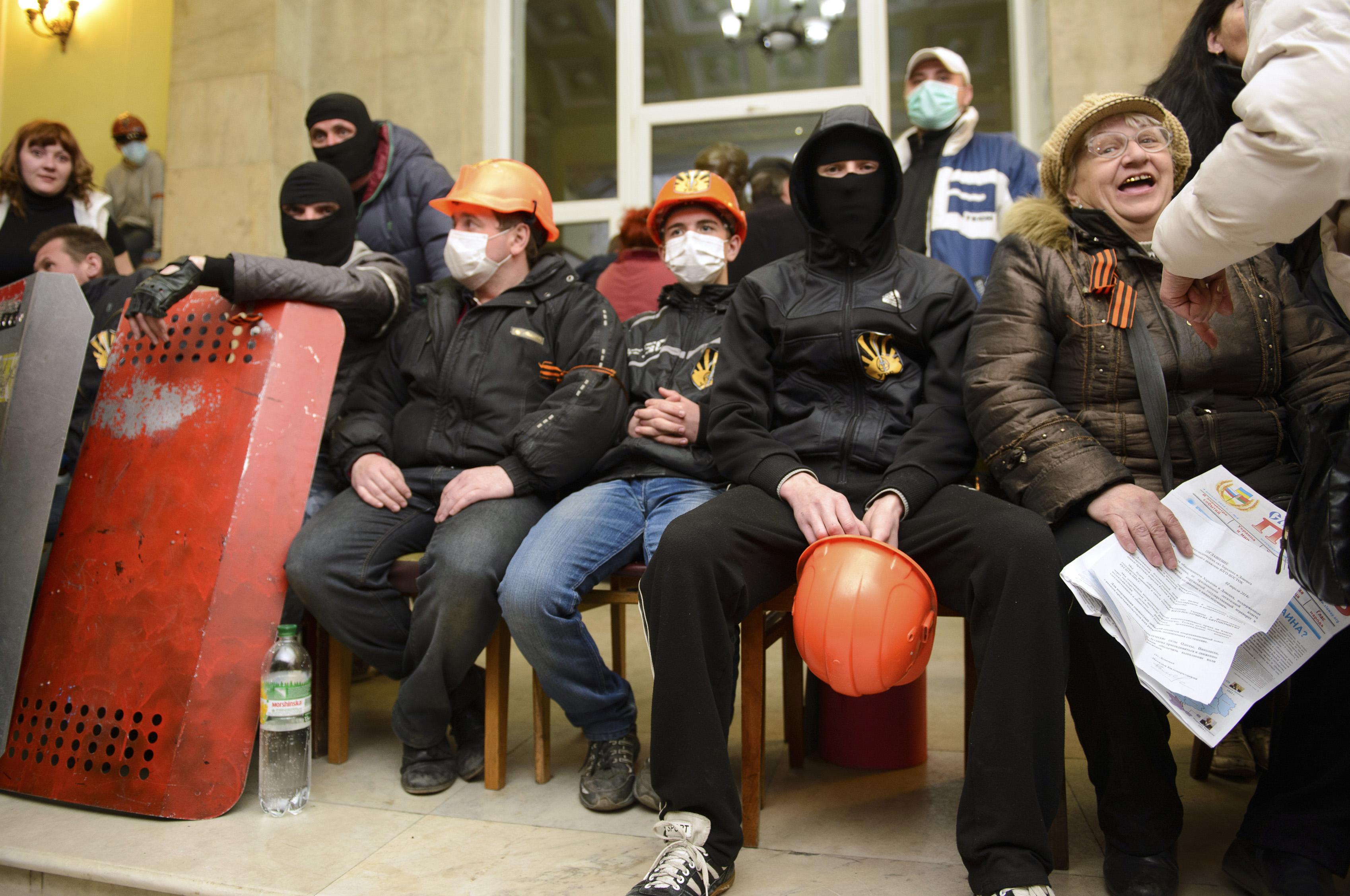 против сепаратизма. сепаратисты харькова. против сепаратизма. сепаратизм флаг украины. агрессия против украины.