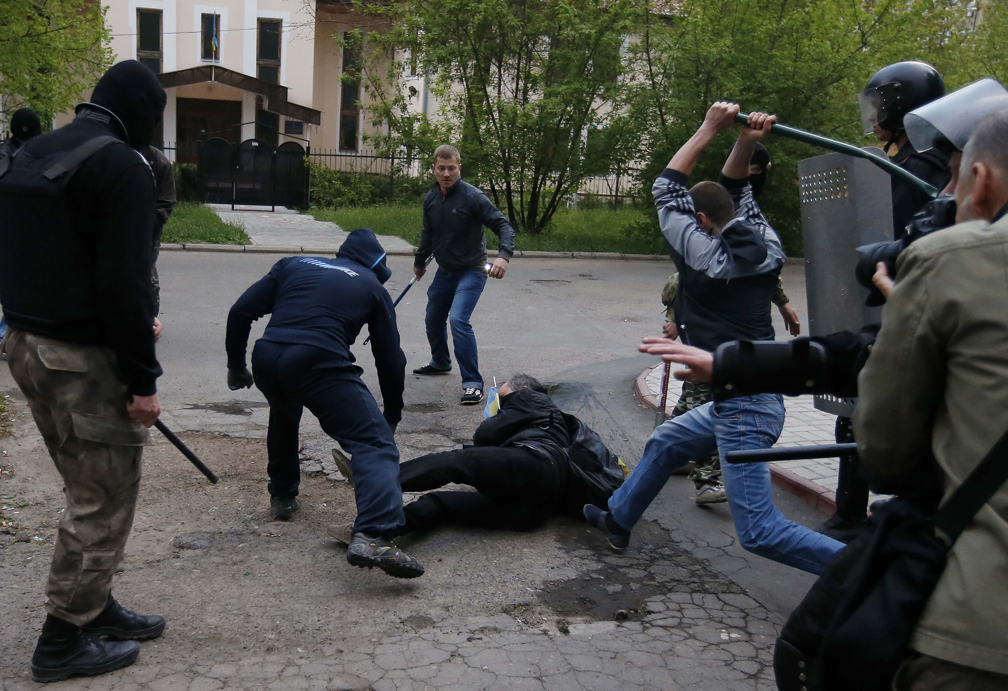 Танкісти бригад ОС проводять навчання в районі відводу - Цензор.НЕТ 3535