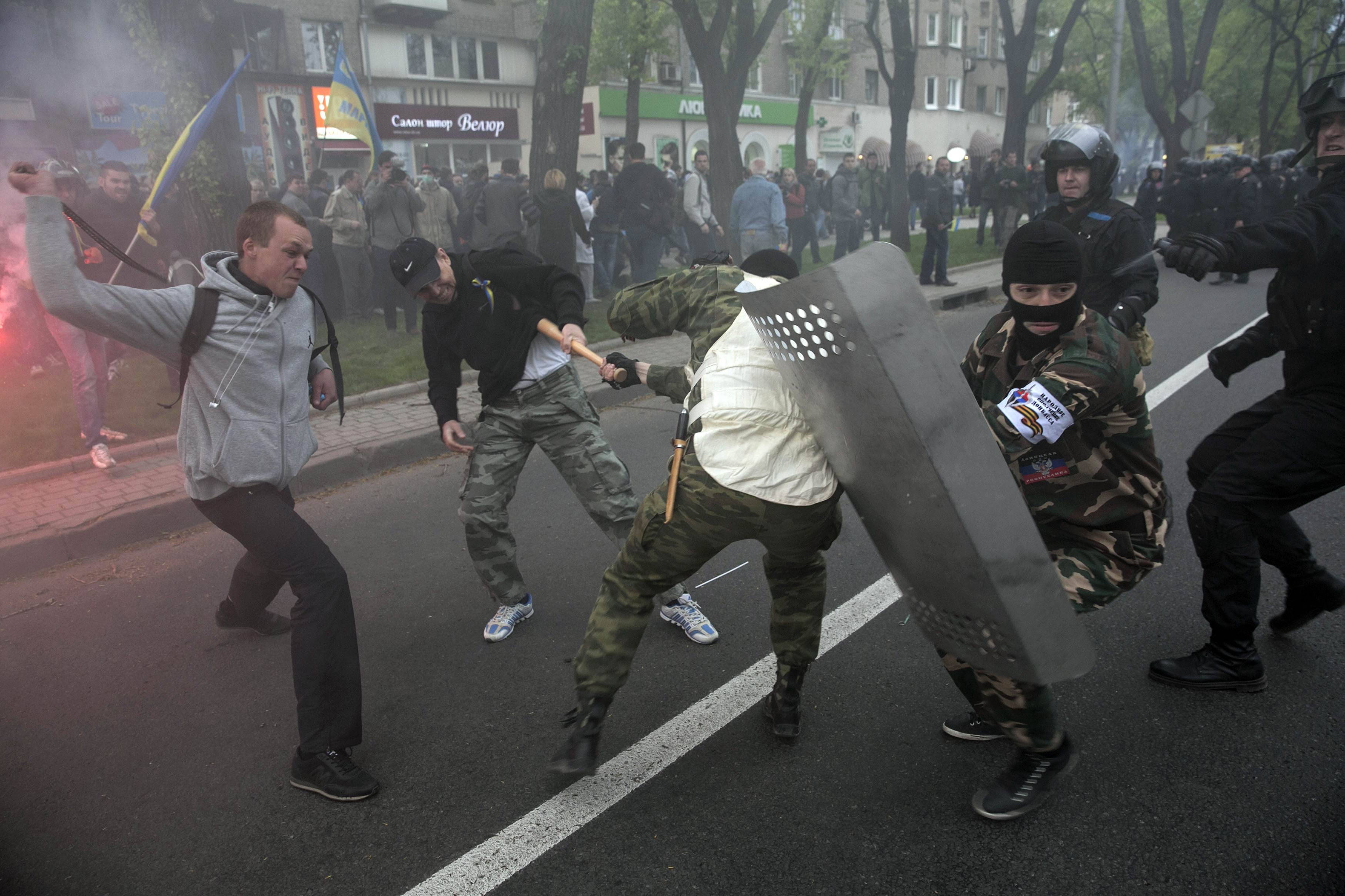 Attack of russia. Митинг Донецк, апрель, 2014.
