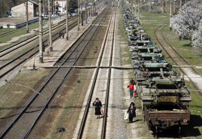 У Турчинова рассказали, когда из Крыма выведут украинские танки и самолеты