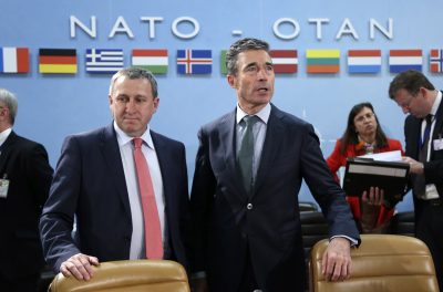 Генсек НАТО Расмуссен и глава МИД Украины Дещица.