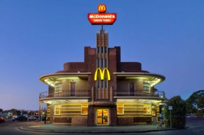 Ресторан McDonald's, иллюстрация Ресторан McDonald's, иллюстрация