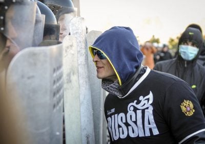 СМИ рассказали, кто координирует акции сепаратистов, а в Луганске говорят о семье Януковича