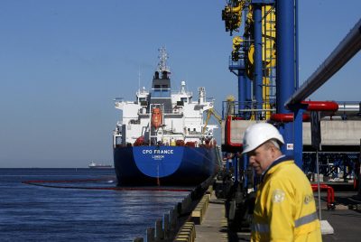 Цены на нефть обновили показатели падения. Цены на нефть обновили показатели падения.
